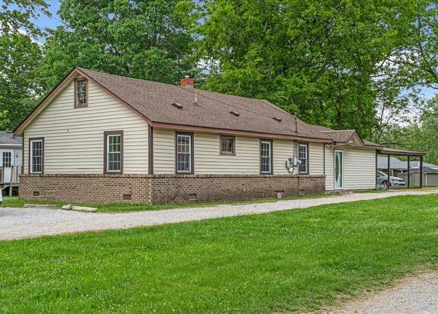 Property at 512 Country Club Dr, Tullahoma, TN 37388, 3 beds, 1 bath