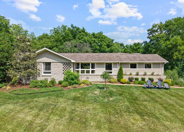 Property at 612 Lamar Dr, Nashville, TN 37205, 3 beds, 3 baths