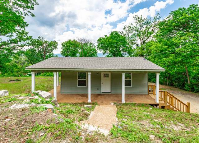 Property at 406 Ross St, Rossville, GA 30741, 3 beds, 3 baths