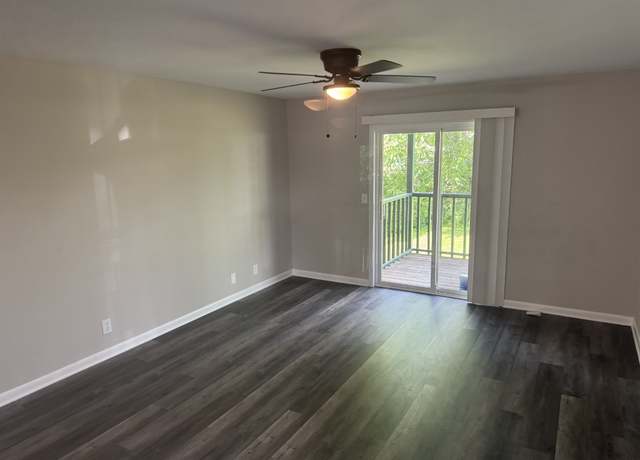 Property at 555 N Dupont Ave Unit E103, Madison, TN 37115, 2 beds, 2 baths