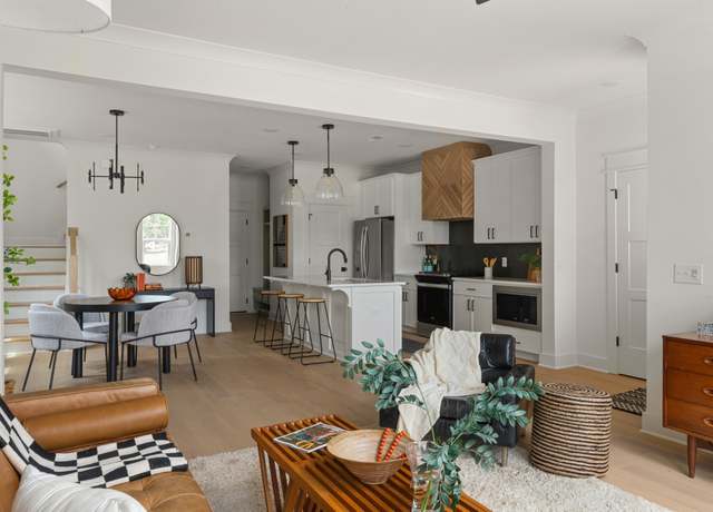 Property at 1714 Carvell Ave Unit B, Nashville, TN 37203, 3 beds, 2.5 baths