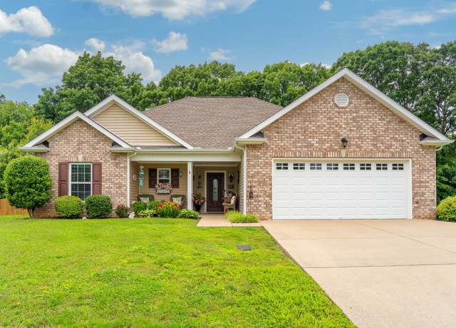 Property at 211 Blossom Ct, White House, TN 37188, 3 beds, 2 baths