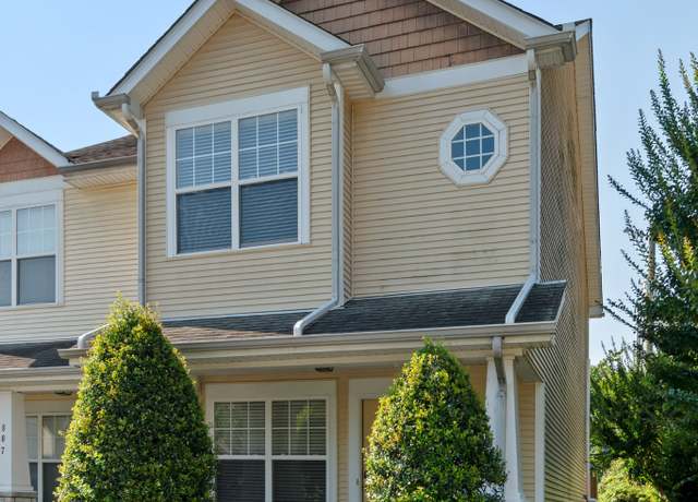 Property at 809 Benton Ave, Nashville, TN 37204, 2 beds, 2.5 baths