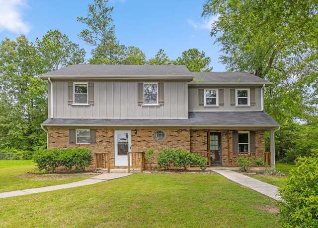 Property at 1433 Stratton Place Dr, Chattanooga, TN 37421, 5 beds, 5 baths