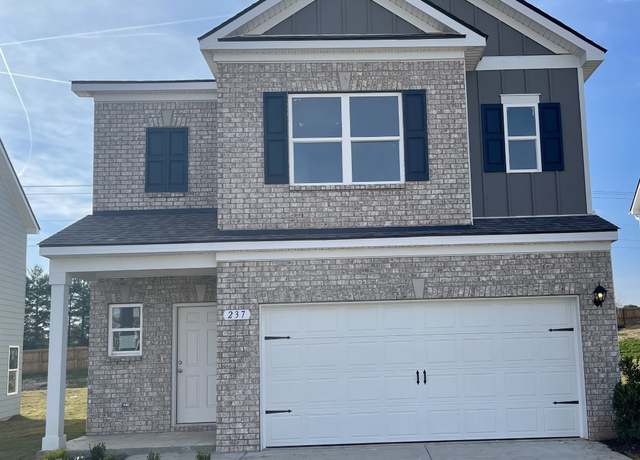 Property at 237 Summerlin Dr, Gallatin, TN 37066, 4 beds, 2.5 baths