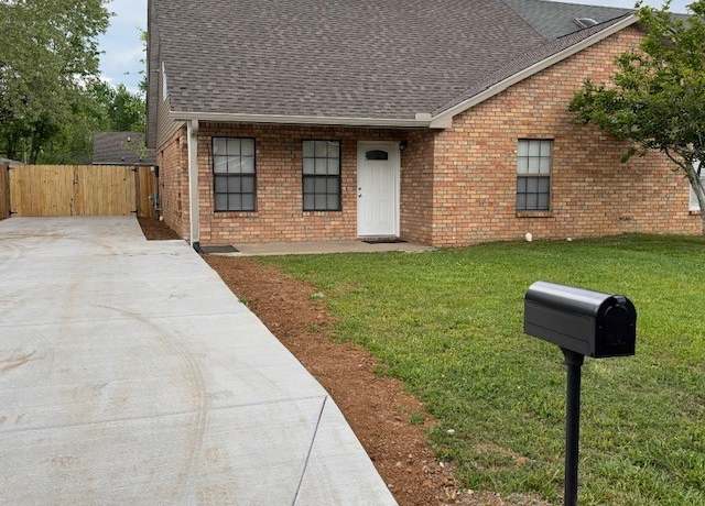 Property at 1821 Violet Ct, Murfreesboro, TN 37128, 4 beds, 2 baths