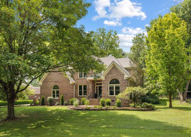 Property at 7075 Willowick Dr, Brentwood, TN 37027, 4 beds, 3.5 baths