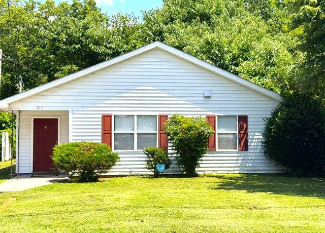 Property at 217 S Hancock St, Murfreesboro, TN 37130, 3 beds, 1.5 baths