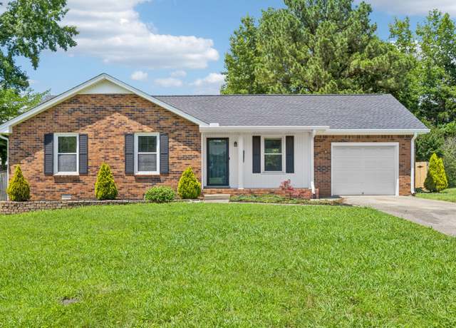 Property at 353 Greenleaf Ln, Clarksville, TN 37040, 3 beds, 2 baths