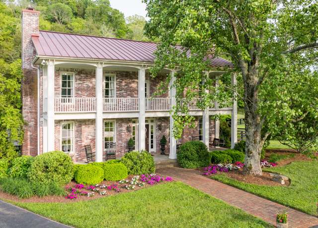 Property at 5620 Leipers Creek Rd, Franklin, TN 37064, 3 beds, 3 baths