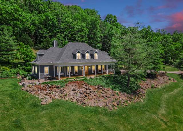 Property at 5594 Carters Creek Pike, Thompsons Station, TN 37179, 4 beds, 3.5 baths