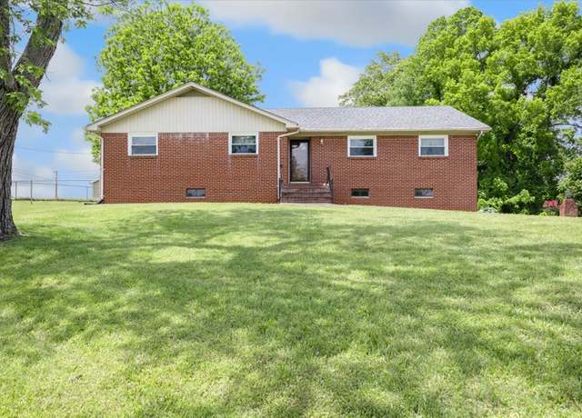Property at 103 Falla St, Mcminnville, TN 37110, 3 beds, 1.5 baths