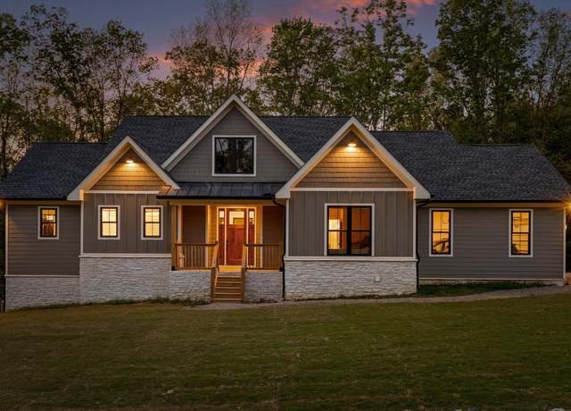Property at 490 Moonlight Ln, Jasper, TN 37347, 3 beds, 3 baths