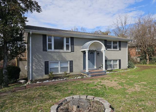 Property at 6526 Premier Dr, Nashville, TN 37209, 6 beds, 3 baths