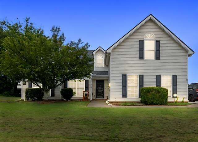 Property at 2947 Hollicom Dr, Murfreesboro, TN 37129, 4 beds, 2 baths