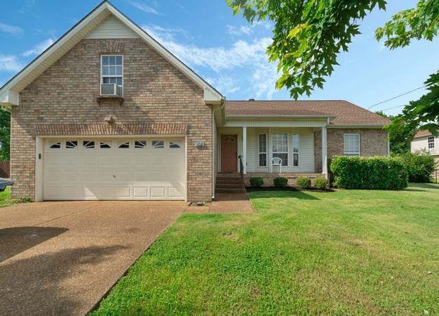 Property at 102 Candlewick Pl, Hendersonville, TN 37075, 3 beds, 2 baths