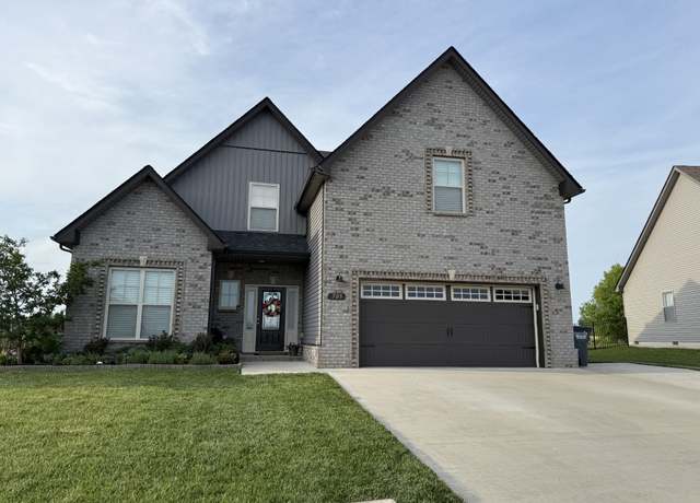 Property at 709 High Plains Dr, Clarksville, TN 37043, 4 beds, 3 baths