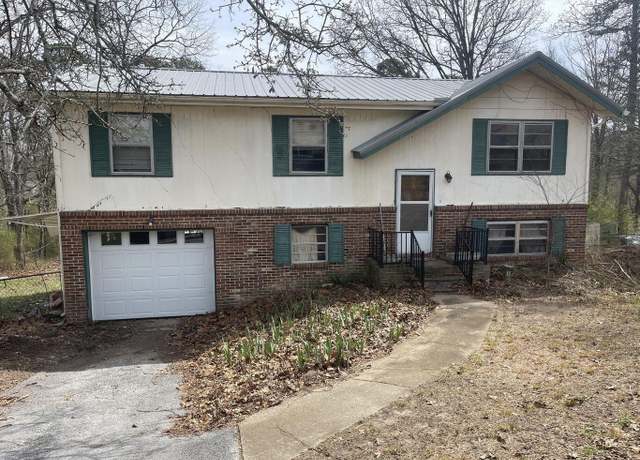 Property at 4133 E Freedom Cir, Ooltewah, TN 37363, 3 beds, 2 baths