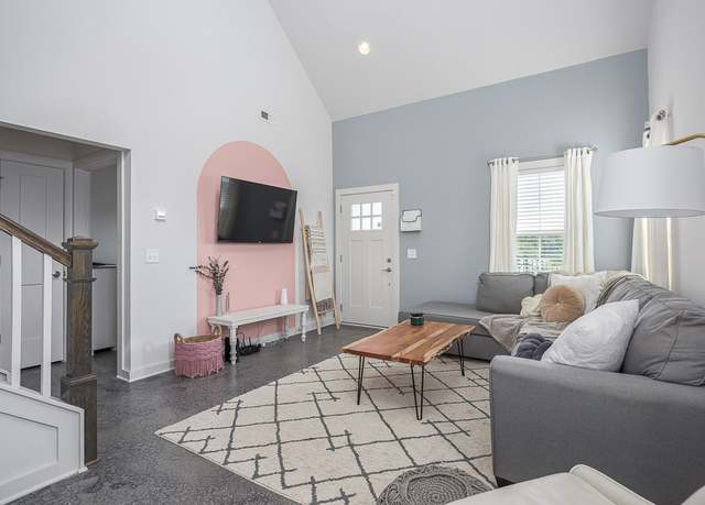 Property at 838 Ashland Place Dr, Nashville, TN 37218, 3 beds, 3 baths