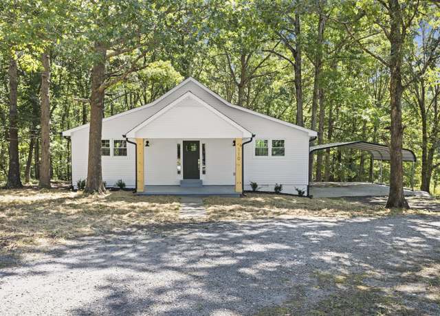 Property at 110 Old Wynn Rd, Dickson, TN 37055, 3 beds, 2 baths