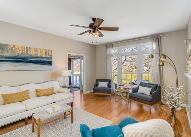 Property at 6112 S Riverbend Dr, Nashville, TN 37221, 4 beds, 2.5 baths