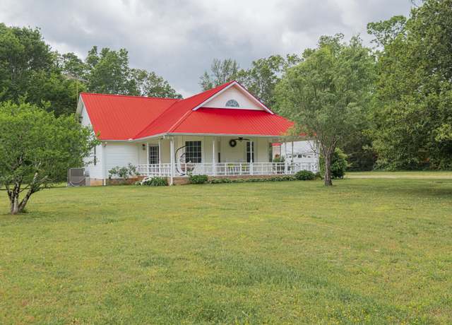 Property at 160 Robert E Lee Dr, Manchester, TN 37355, 3 beds, 3.5 baths
