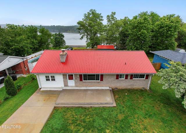 Property at 812 Brown Ave, Kingston, TN 37763, 3 beds, 3 baths