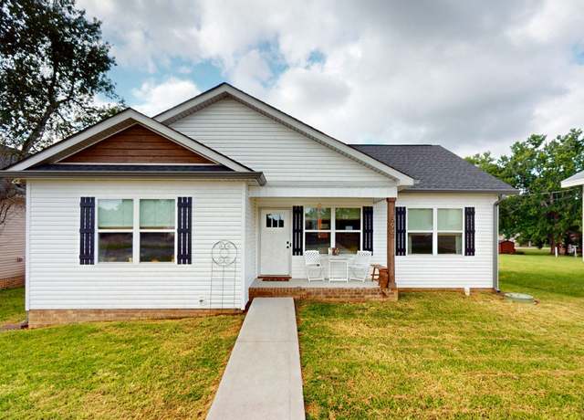 Property at 594 Main St, Burns, TN 37029, 3 beds, 2 baths
