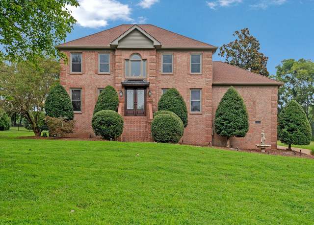 Property at 109 Carriage Pl, Hendersonville, TN 37075, 5 beds, 5 baths