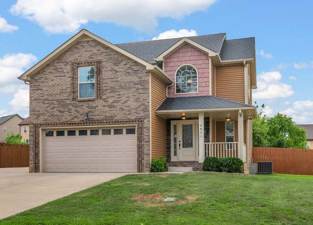Property at 981 Harding Dr, Clarksville, TN 37042, 3 beds, 2.5 baths