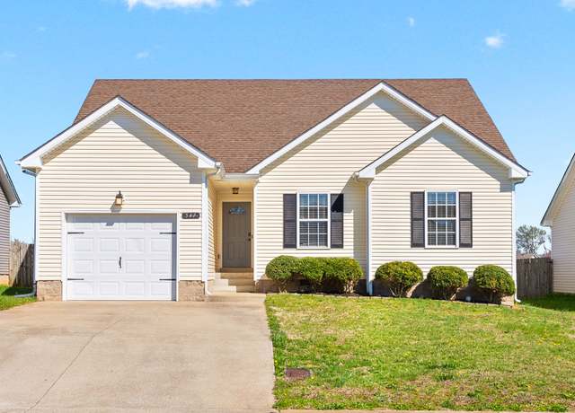 Property at 547 Fox Trot Dr, Clarksville, TN 37042, 3 beds, 2 baths