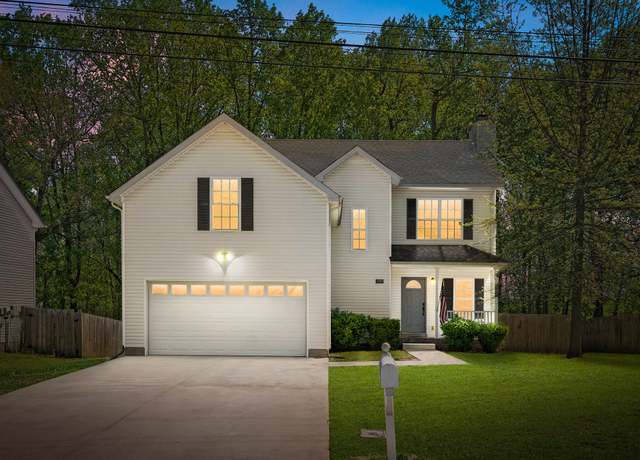 Property at 3793 Mcallister Dr, Clarksville, TN 37042, 3 beds, 2.5 baths