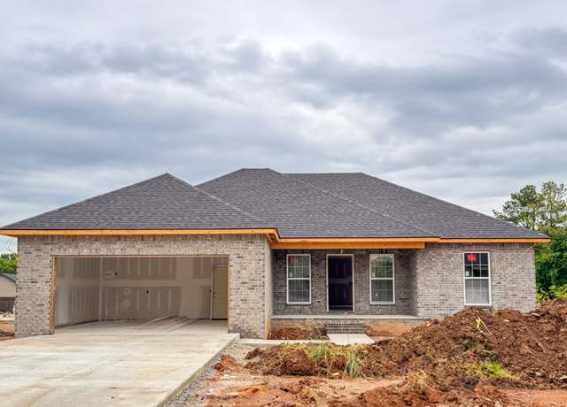 Property at 308 Lee Ln, Shelbyville, TN 37160, 3 beds, 2 baths
