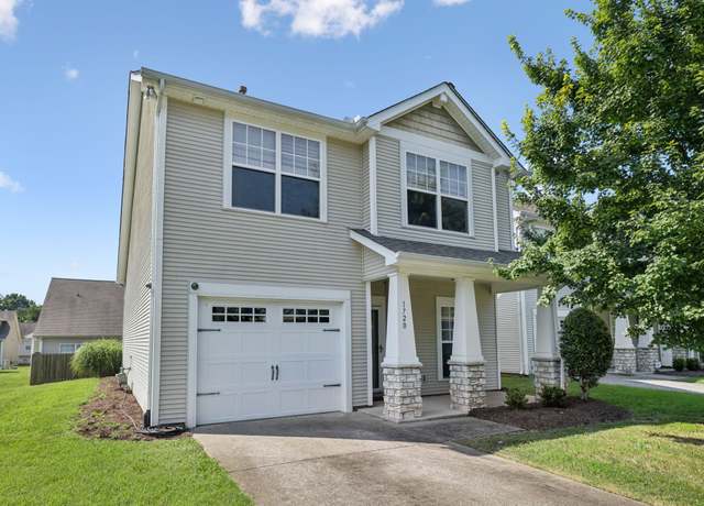 Property at 1720 Lincoya Bay Dr, Nashville, TN 37214, 2 beds, 2.5 baths