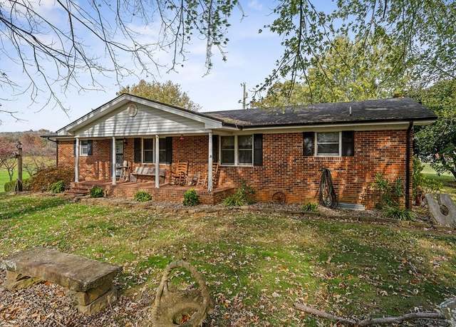 Property at 822 Old Smithville Hwy N, Sparta, TN 38583, 3 beds, 2 baths