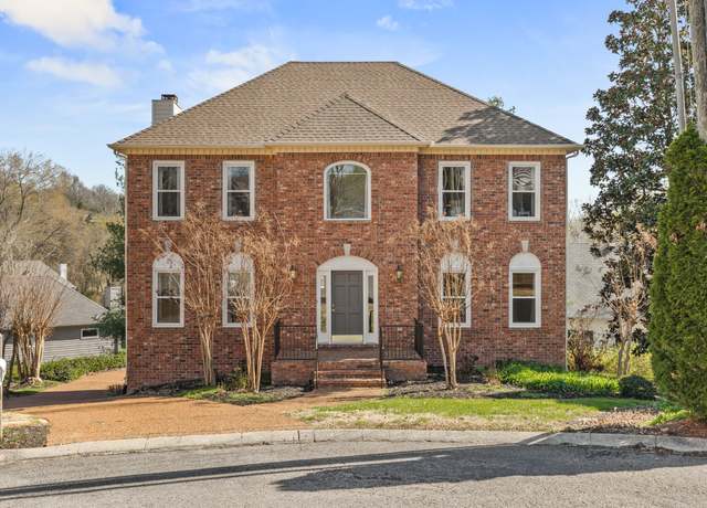 Property at 812 Deer Foot Ct, Nashville, TN 37221, 5 beds, 3.5 baths