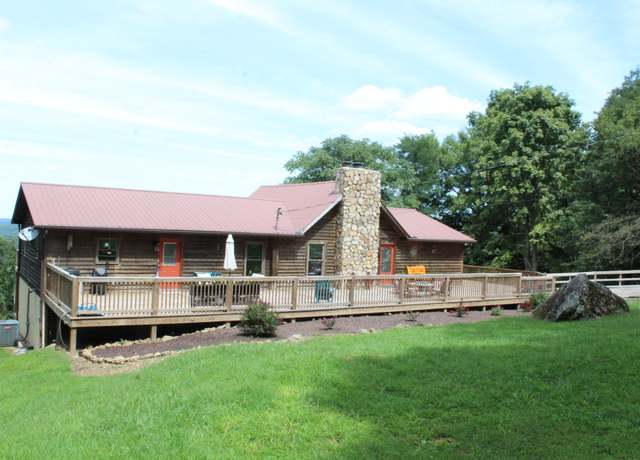 Property at 6502 Pleasant Ridge Rd, Sparta, TN 38583, 3 beds, 3 baths