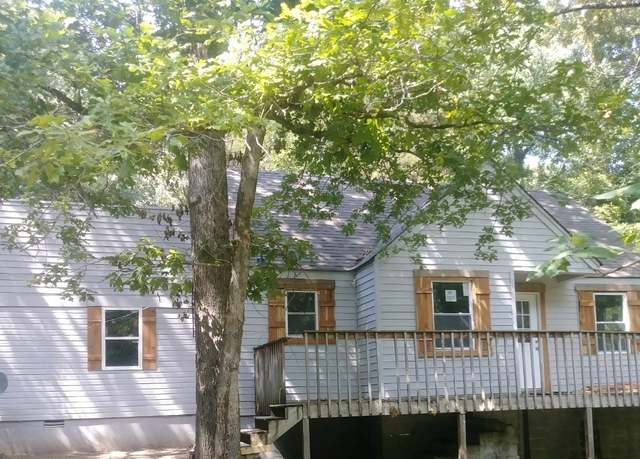 Property at 1040 Overlook Dr, Ashland City, TN 37015, 3 beds, 3.5 baths