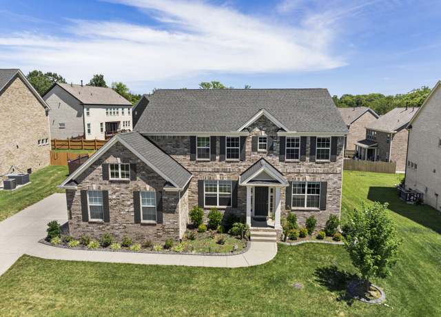 Property at 3040 Oxford Dr, Mount Juliet, TN 37122, 4 beds, 3 baths