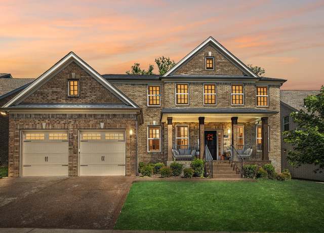 Property at 9015 Grayson Cir, Mount Juliet, TN 37122, 5 beds, 3 baths