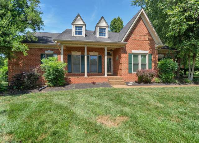 Property at 1020 Cedarview Ln, Franklin, TN 37067, 3 beds, 3 baths