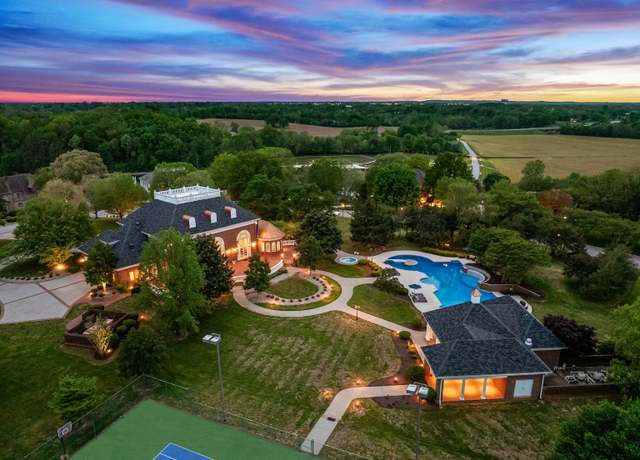 Property at 285 Lakeside Way, Bowling Green, KY 42103, 4 beds, 6 baths
