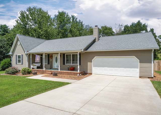 Property at 3006 Deerhaven Dr N, Cookeville, TN 38506, 3 beds, 2 baths