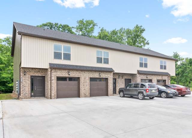Property at 402 Shelby St, Clarksville, TN 37042, 8 beds, 8 baths