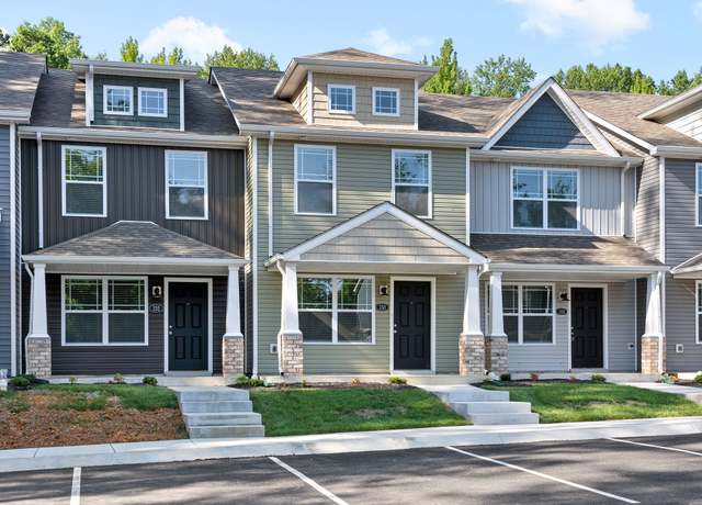 Property at 150 Davis Ridge Ln, Clarksville, TN 37040, 2 beds, 2.5 baths