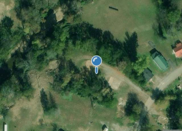 Property at 105 Fairground Dr, Waverly, TN 37185