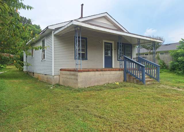 Property at 304 Simpson St, Lawrenceburg, TN 38464, 2 beds, 1 bath