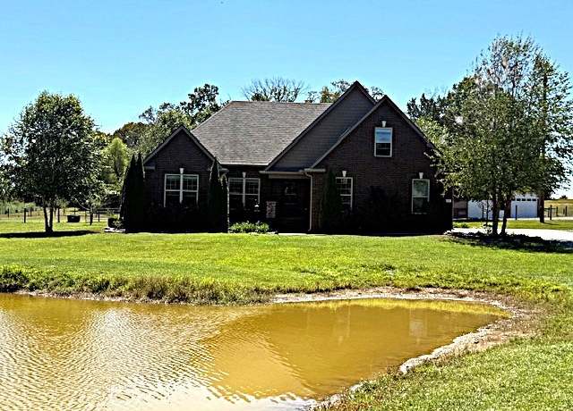Property at 315 Dixon Rd, Shelbyville, TN 37160, 4 beds, 2 baths