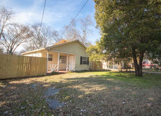 Property at 1611 12th Ave N, Nashville, TN 37208, 3 beds, 1.5 baths