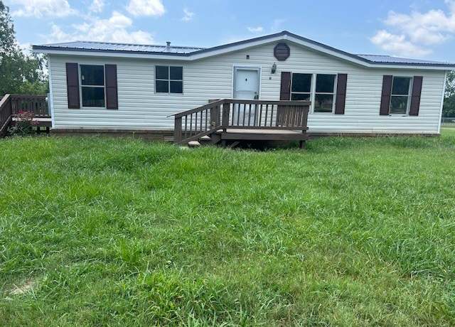 Property at 21 Country Dr, Fayetteville, TN 37334, 3 beds, 2 baths